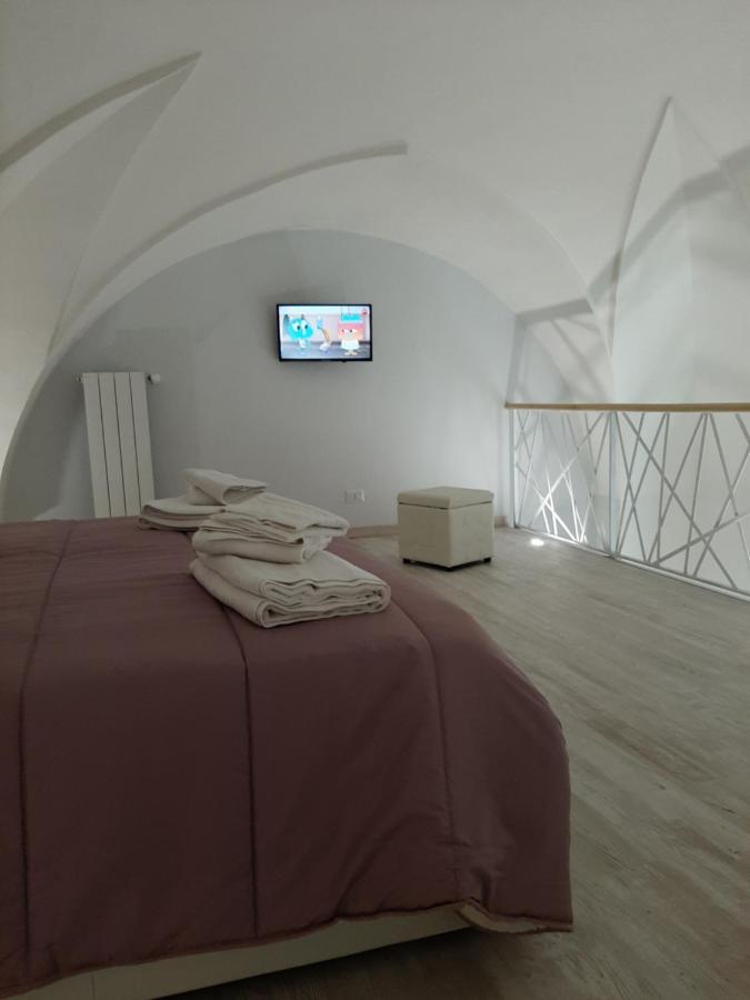 Bed Casa Vacanza Via Gallipoli - Corte Bari Μπρίντιζι Εξωτερικό φωτογραφία