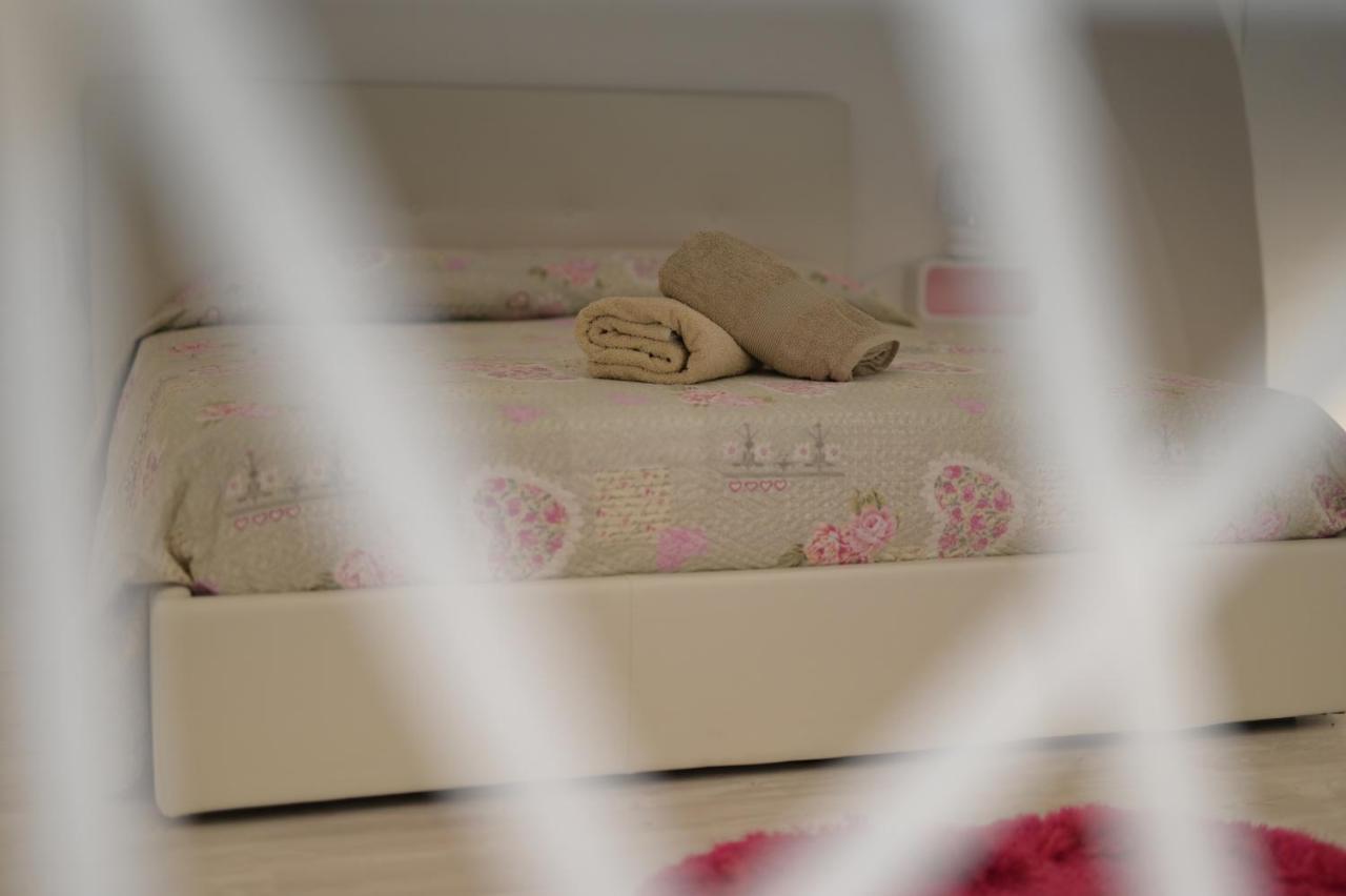 Bed Casa Vacanza Via Gallipoli - Corte Bari Μπρίντιζι Εξωτερικό φωτογραφία